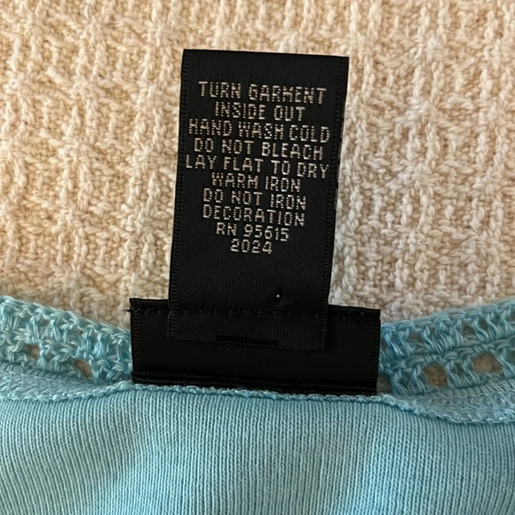 Rafaella -Light Aqua Women's Lg. Tee with Crochet Sleeves & scoop neck (Macy's) - Picture 8 of 9